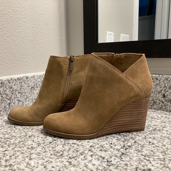Lucky Brand Womens Yakeena Wedge Tan 